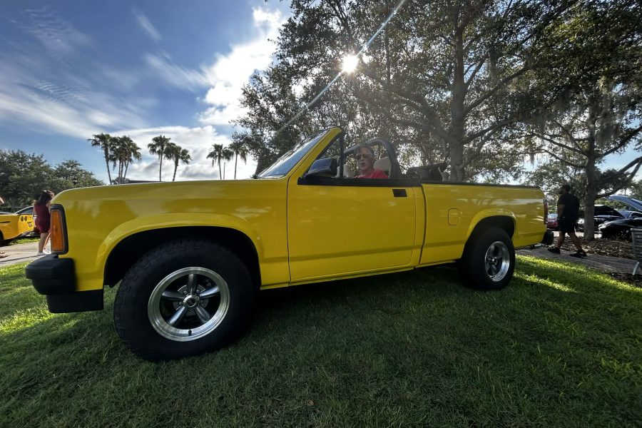1990 Dodge Dakota Convertible, photo 3